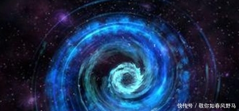 牛人 两个黑洞相撞会怎样?牛人用计算机做实验,看完大家瑟瑟发抖