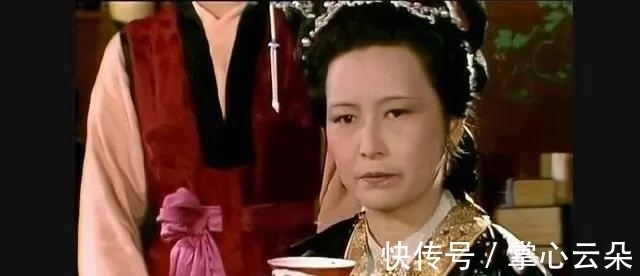 宝玉@王熙凤就在旁边,贾母为什么偏要安排王夫人为黛玉换窗纱?