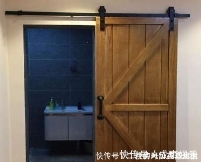 设计|卫生间切记别装平开门,现在都流行这样设计,太实用了