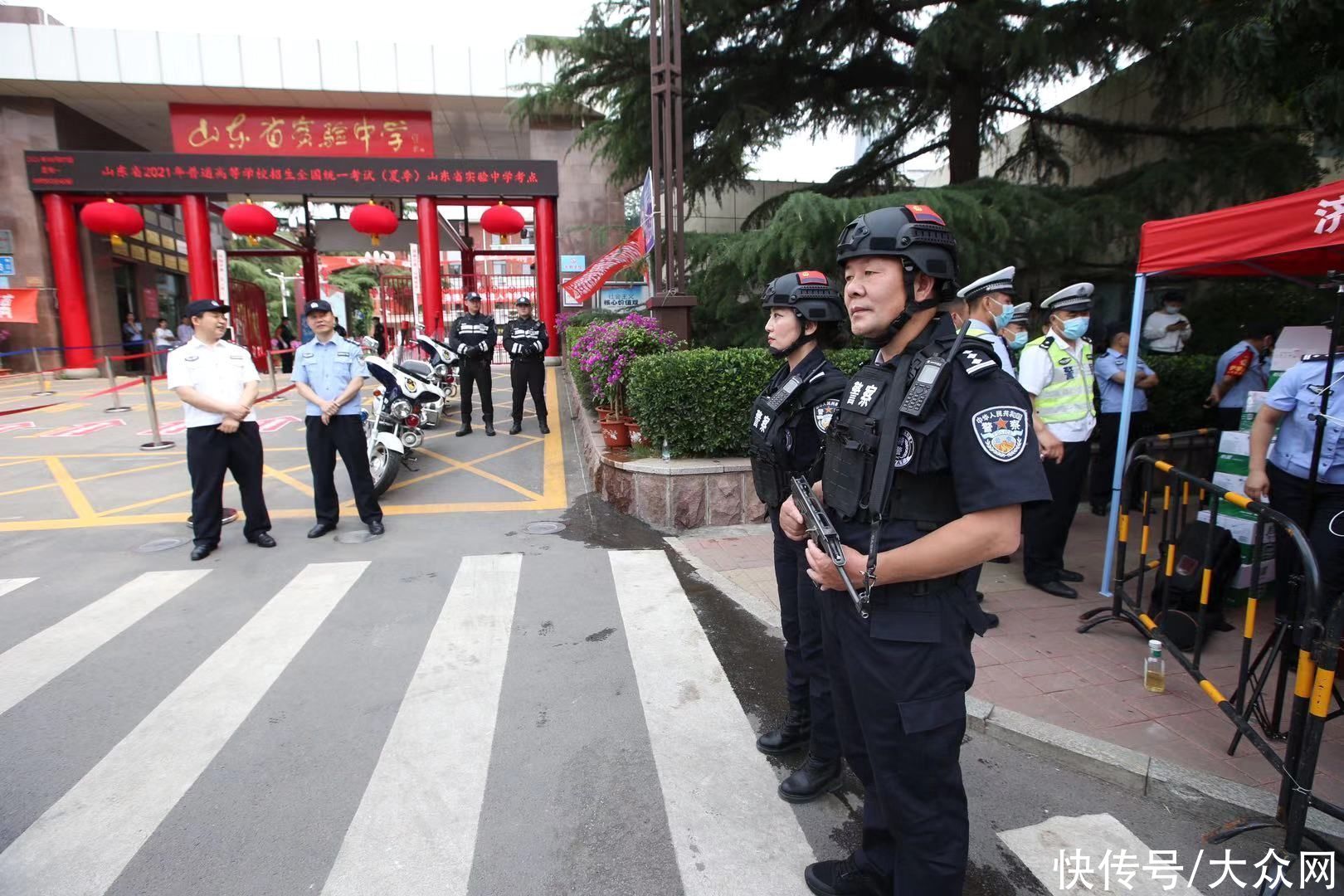 民警|组图丨全心全力，民警护航高考