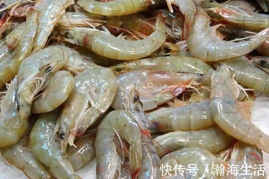 小龙虾|保存大虾，直接放冰箱就错了，教你个好方法，冻几个月都像刚买的