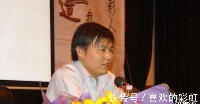 明朝那些事儿#22岁公务员“一书封神”,3年赚4100万,跻身作家富豪榜