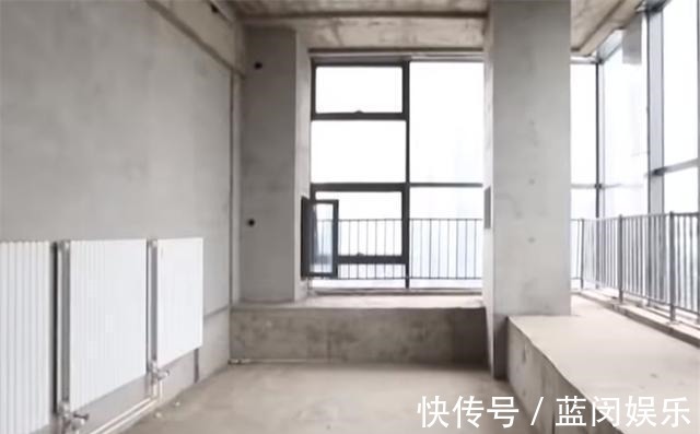 柱子|北漂夫妻买下24㎡婚房,柱子4米宽,窗台就占户型面积一半?