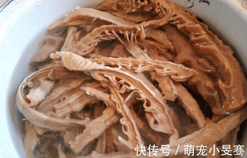 8种蔬菜晒干后，比新鲜的还好吃，多做点囤起来，冬天炖肉吃贼香