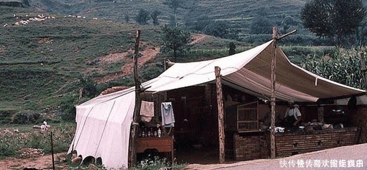 老年|1983年,在中国的一名美国游客拍摄的嵩山少林寺