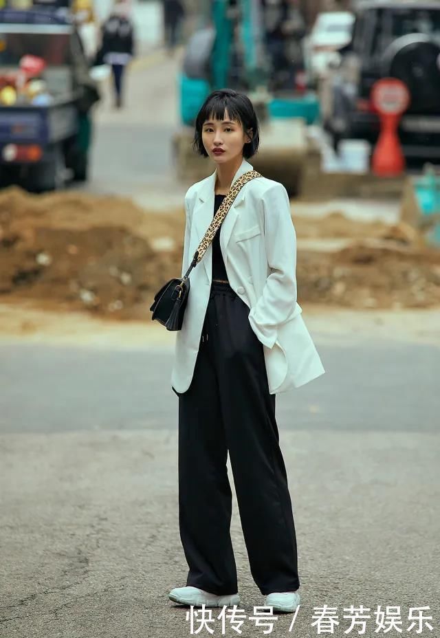 看街拍找灵感韩国女生的“夏日穿搭”好时髦，每套都想照着穿