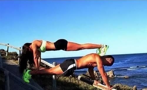 情侣|太有安全感了!这对健身情侣,上演“肌肉版”最萌身高差,羡慕了