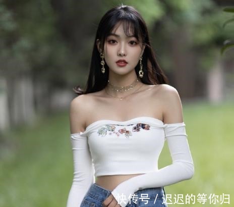 身材 也只有身材完美的女人才配得上一字肩!也只有身材完美的女人才配得上一字肩!