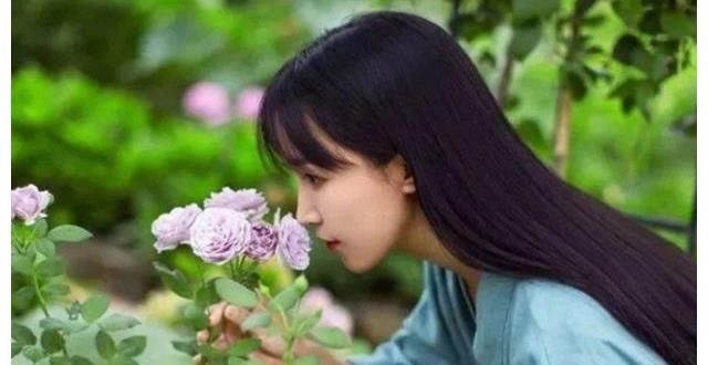 李子柒不是明星艺人，她成名后吸引了观众，结果在社交平台发文