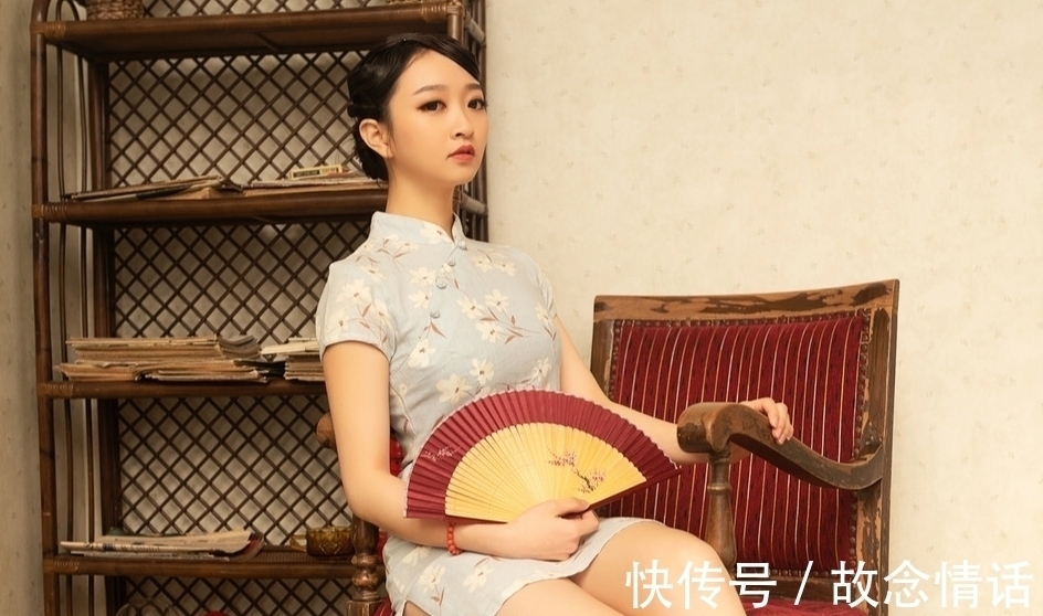 夜萤@诗·八首丨有恨天庭划两地,唯求鸳鸟一朝情