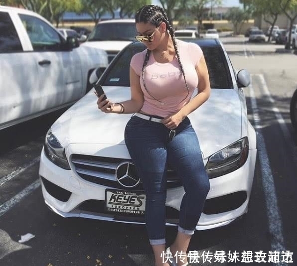 健身|220斤的健身女王,身材健硕臀围过人,自封南美卡戴珊