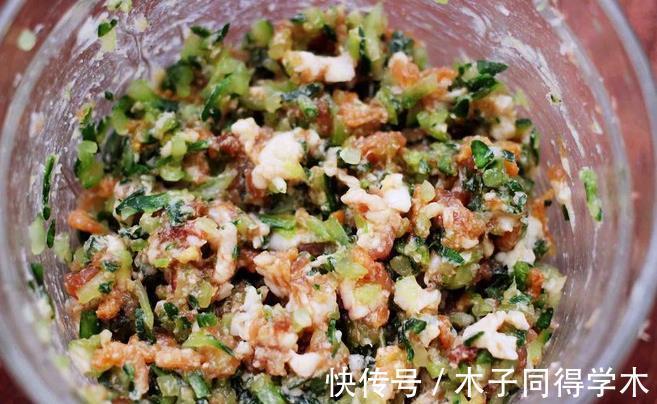 猪肉馅|立秋后，黄瓜别再凉拌，用来包饺子最好吃，比韭菜都鲜美，快来做
