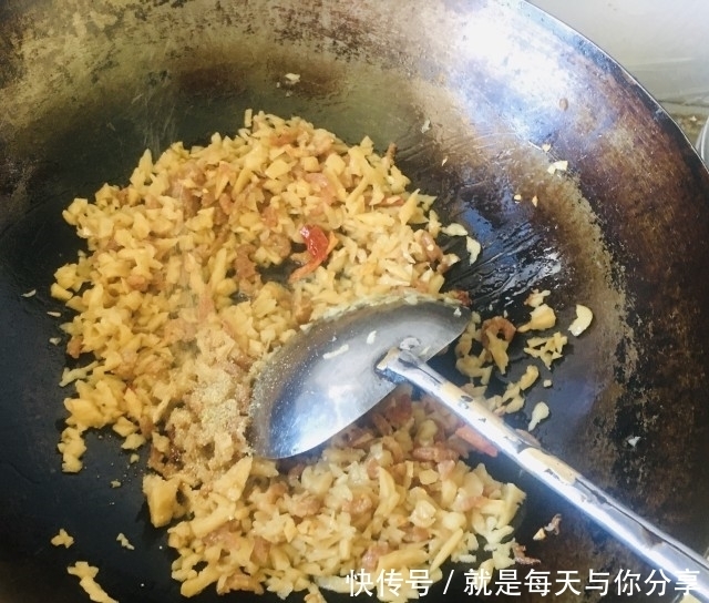 广东菜脯炒海米,咸香鲜美,佐粥佳品