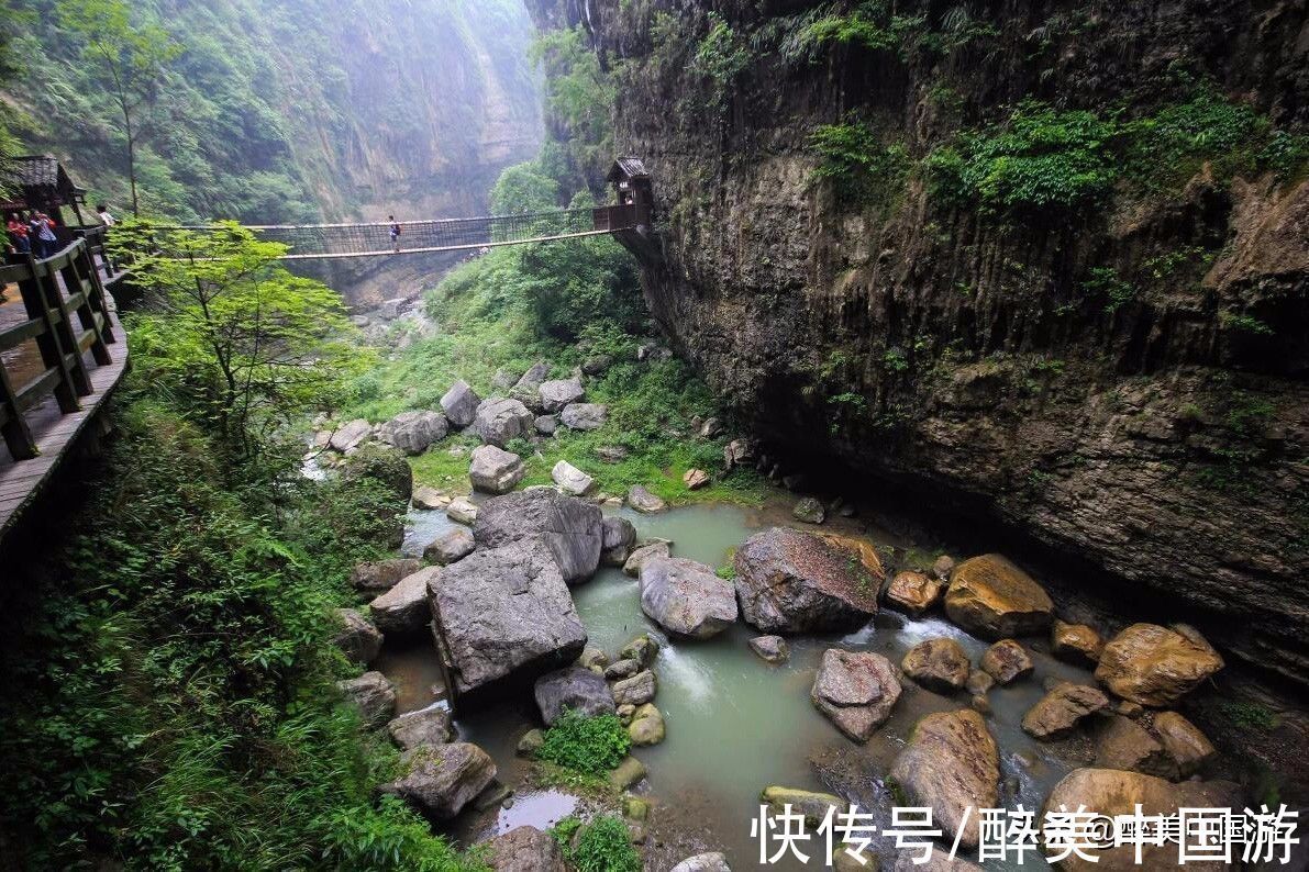 清江|探访清江大峡谷，峡谷险峻，绝壁高耸，瀑布众多，适合全家出游