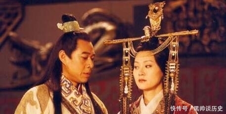 春秋战国|从秦朝到汉朝，经过两个朝代的比较，最终郡县制战胜分封制