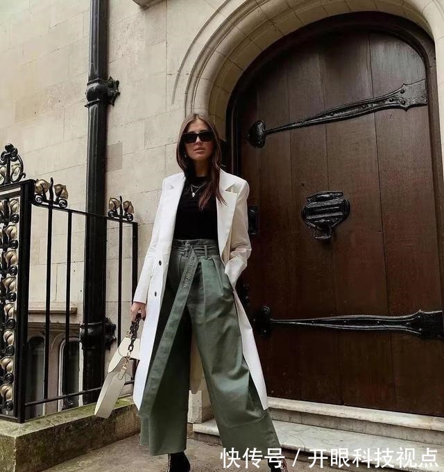 阔腿裤+ 今秋流行“阔腿裤+短靴”,女人怎么穿都有范儿,出门养眼全靠它!