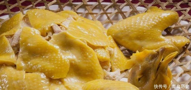 自制“盐焗鸡”，不用加一滴水，只需要这样做，肉质鲜滑入味！