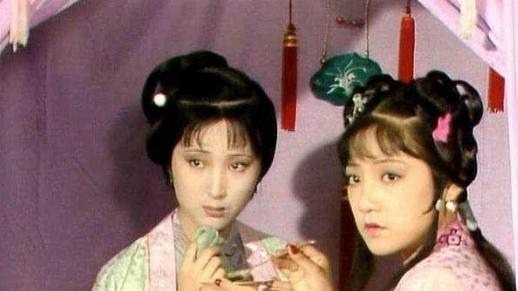 丫鬟#贾母让丫鬟鹦哥去伺候林黛玉,为何要改名为紫鹃,竟有这样的深意