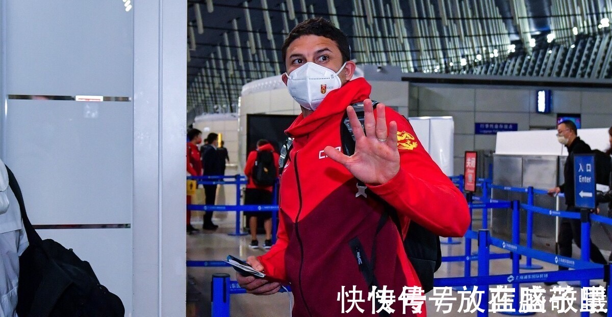中国足协|热议!国足离奇举动,客场作战却申请开放球场,仅为国脚营造氛围!
