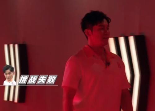 b有種跑男地位叫李晨,開(kāi)鎖失敗時(shí),鄭愷蹦出一句話,baby沉默