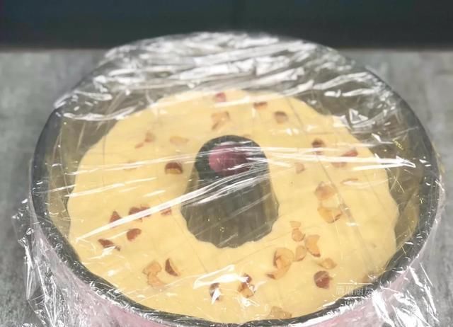 不用烤箱,不加油,上锅蒸一蒸就搞定,松软香甜,好吃不上火