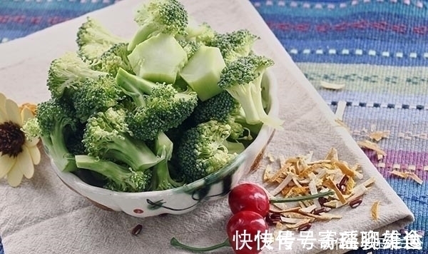 忌口|体内长结节的人,该忌口哪些食物?西兰花、紫菜算是“发物”吗?
