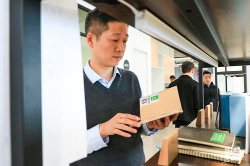 甲醛检测仪|“老爸评测”魏文锋:揭秘儿童劣毒产品 撑起孩子们的健康童年