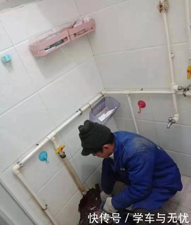 装修|装修前忘记检查这个小地方,几万块装的卫生间毁了,被开发商坑惨!