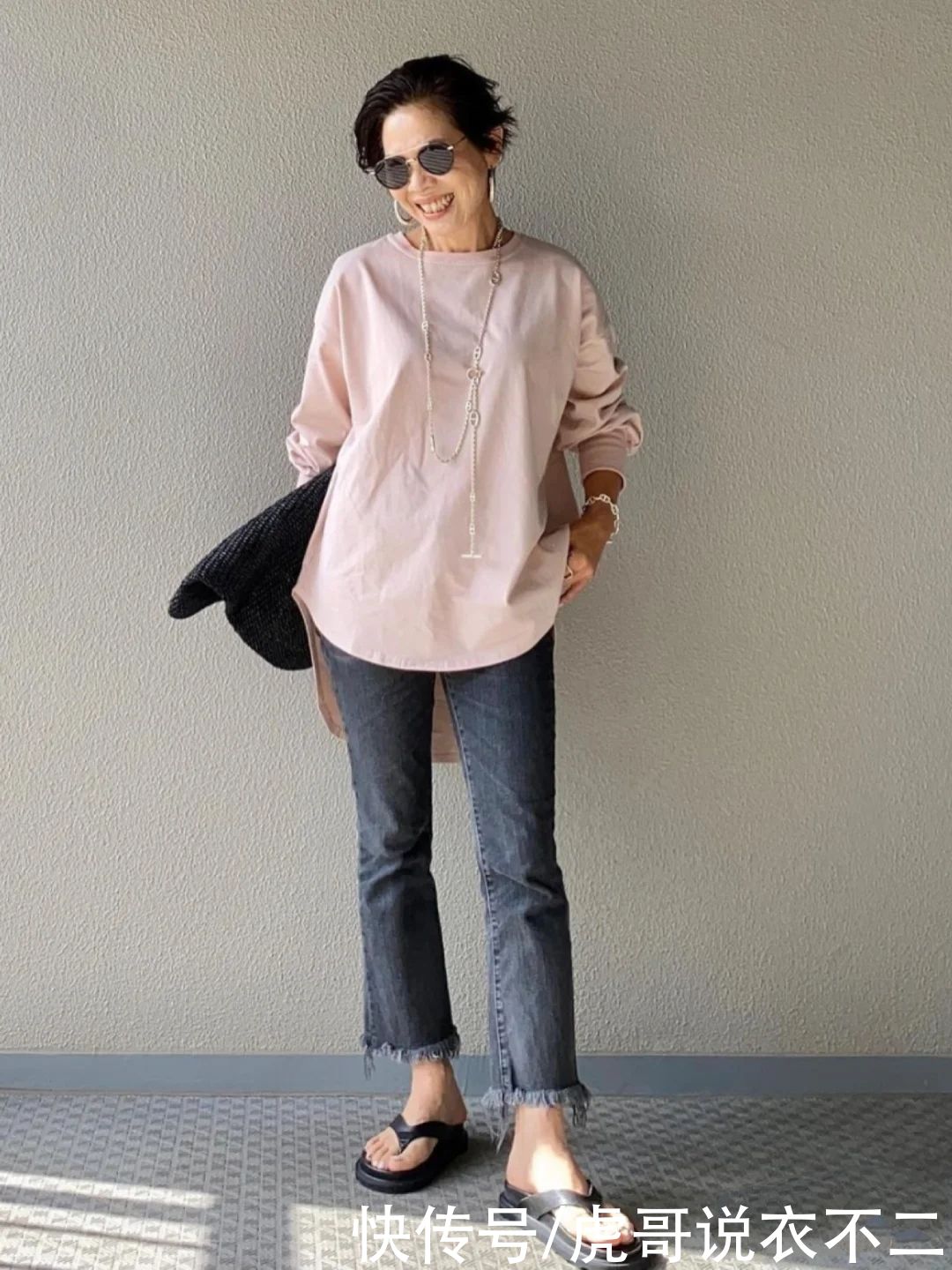 简约|年近60岁的微胖矮个女人，提升衣品要从细节入手，简约清爽又高级