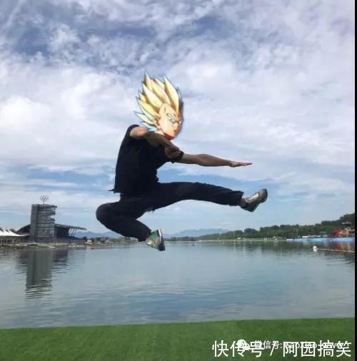 |搞笑段子第二十一弹,“男友走路外八字...”