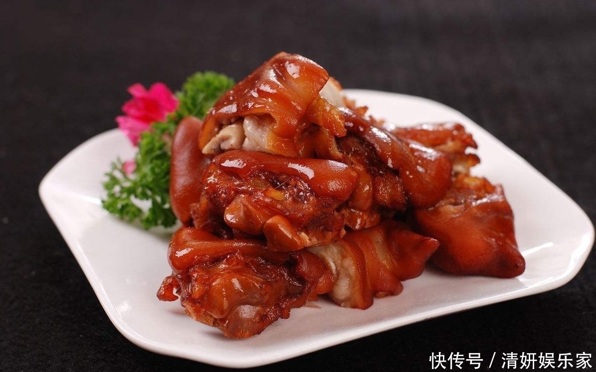 入味|炖猪蹄时,不要直接加水炖,加点它,猪蹄软烂可口,而且更入味