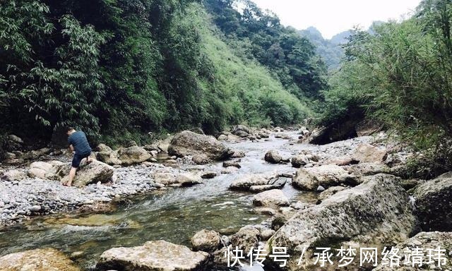 景区|成都又发现一不知名景区，誉为“成都版九寨沟”，关键不收门票