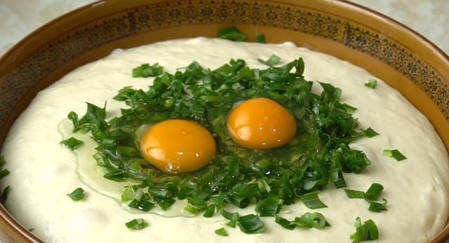 教你做手不沾面的烙饼,10分钟搞定全家人早餐,蓬松暄软像面包