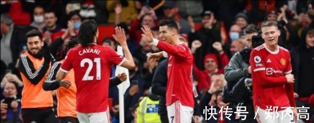 罗纳尔多|英媒：C罗成为曼联历史上 第14位最佳射手 卡瓦尼成为完美搭档！