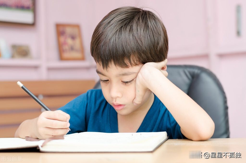 学习|孩子写作业磨叽，家长总是帮倒忙！辅导作业正确姿势来了