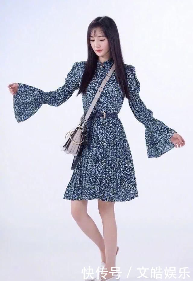 还在嫌弃碎花裙土气教你3招碎花穿出高大上，明星都上头