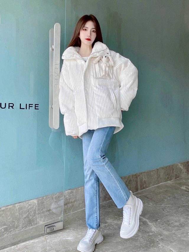 羽绒服 秋冬穿搭指南,普通女生也能把这几套穿出高级感,气质优雅又洋气