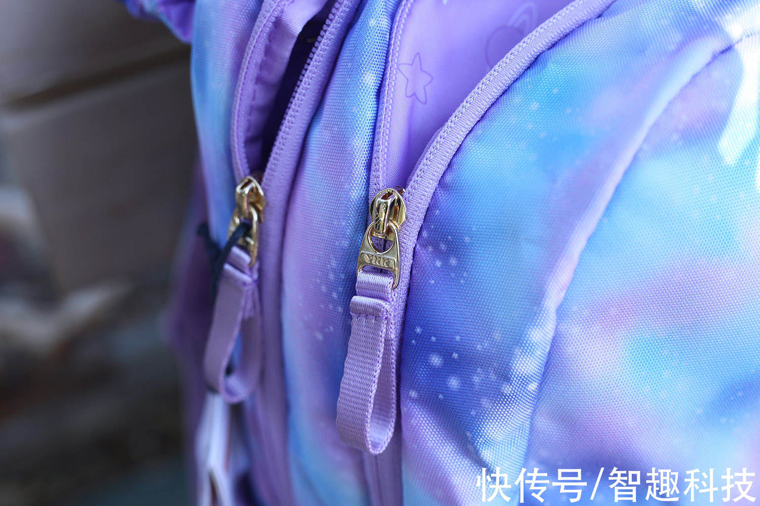 魔术贴 一千多的书包用着啥感受?居然能靠变形陪伴孩子成长