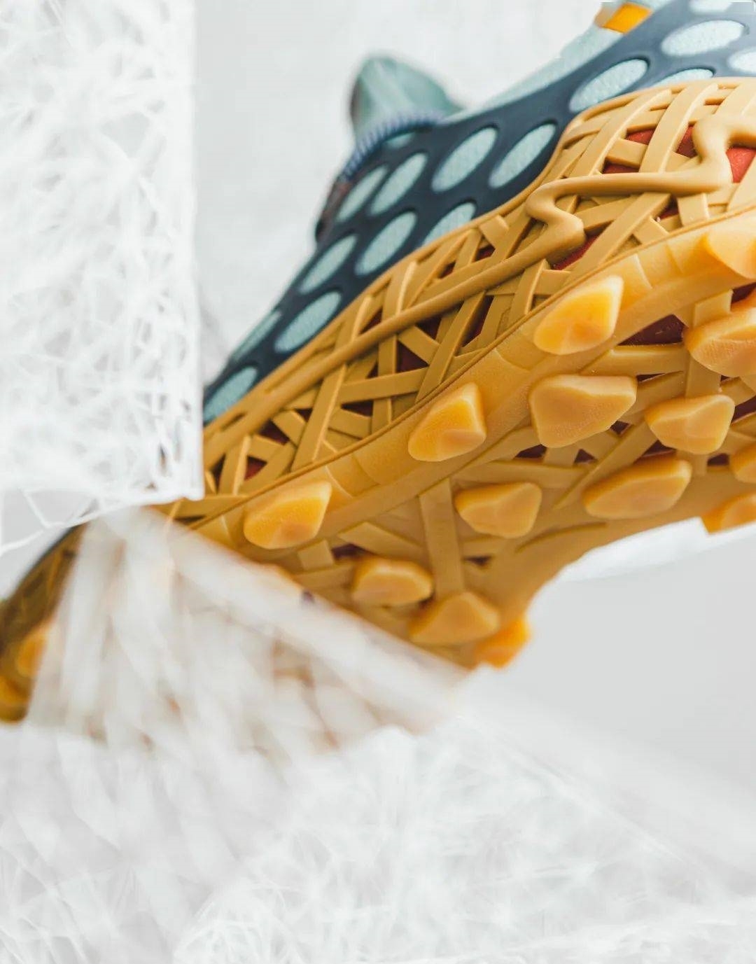 破圈的「巢鞋」,对运动品牌究竟意味着什么?