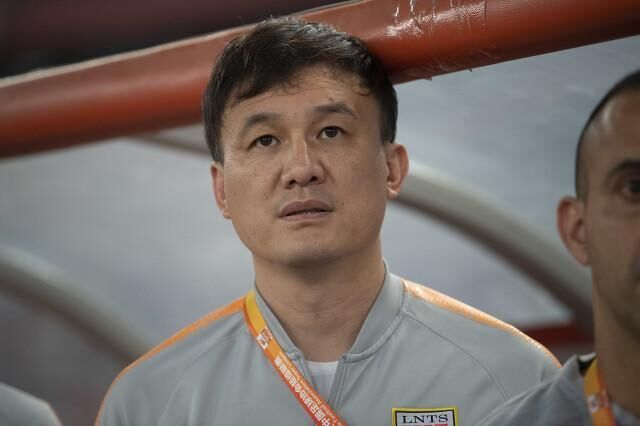 小郝|名记贺晓龙愿赌服输:将兑现“喊郝伟爹”!杨毅:小郝我也等着呢