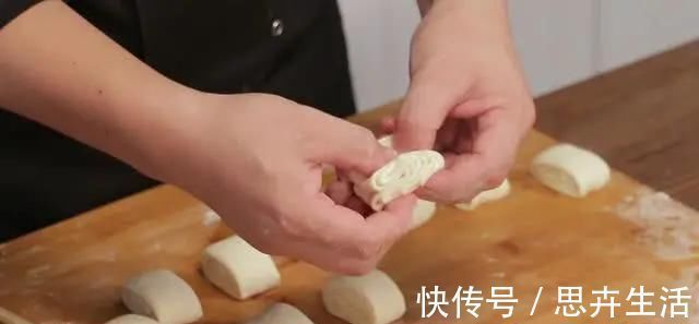 厨师长给您星级酒店发面配方，在家能把花卷做的白白胖胖试试吧