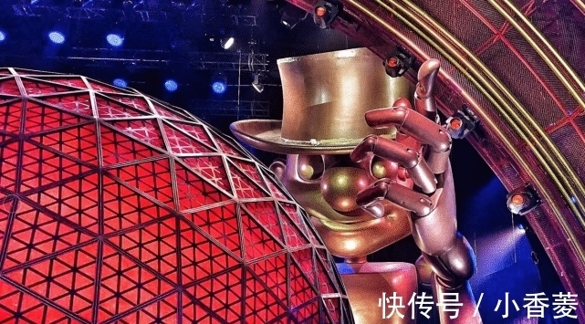 德云社|《金牌喜劇班》錄制現(xiàn)場(chǎng)曝光，陳佩斯穩(wěn)坐C位，郭德綱派徒孫參賽！