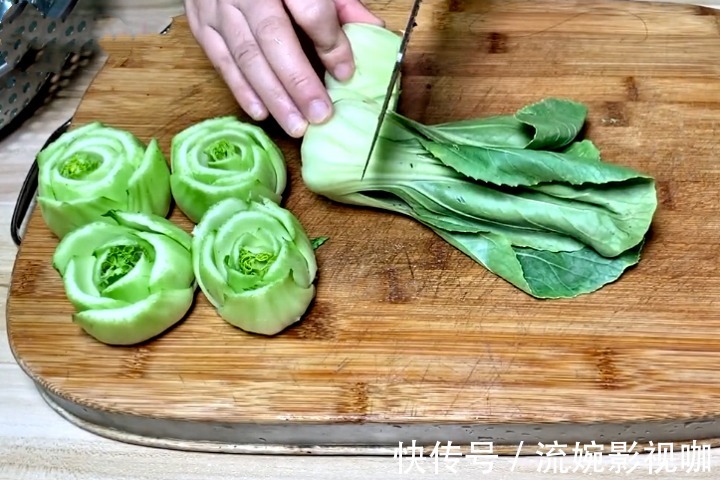 叶子|油菜不要老是拿来熬汤,教你做凉拌油菜,好吃下饭,不油腻