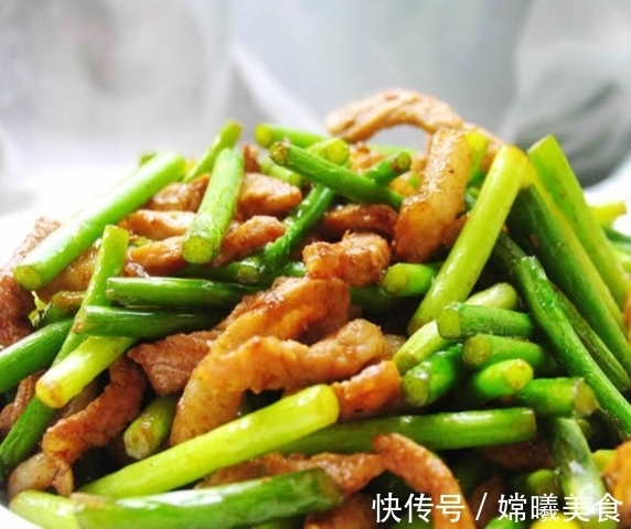 水淀粉|经典家常菜，蒜苔炒肉最简单的做法，营养又美味，大人孩子都爱吃