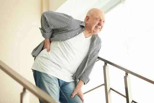 患上|患上骨质疏松该如何保养医生给出5个小建议,助你养好骨