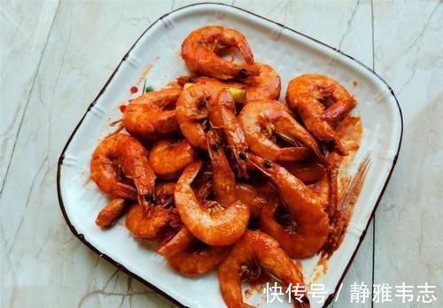 周末，家里来客人，做了一桌家常下酒菜，东北人看了肯定会流口水