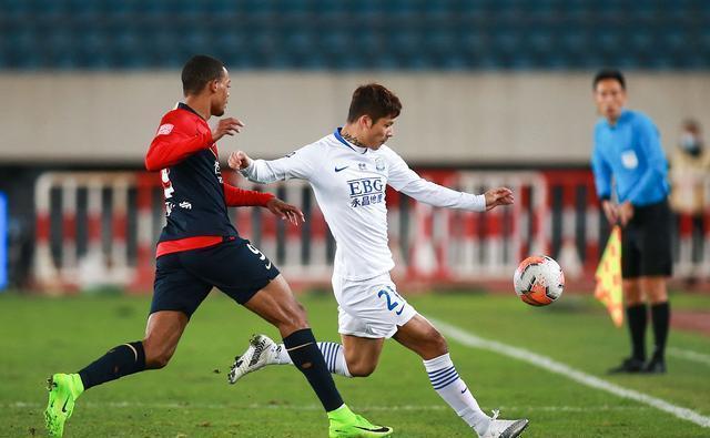 殷鐵生|山東泰山隊(duì)曾經(jīng)的射手王，會(huì)去青島海牛嗎？