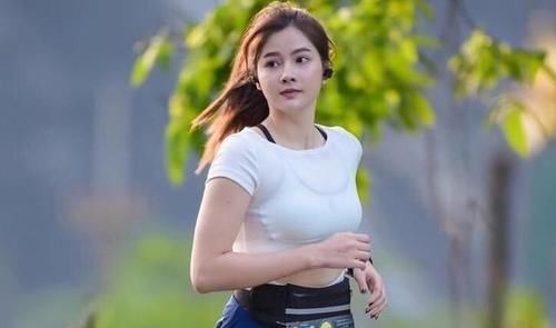 女生|喜爱跑步的女生,会有这4个特质,我们要保持高度的自律