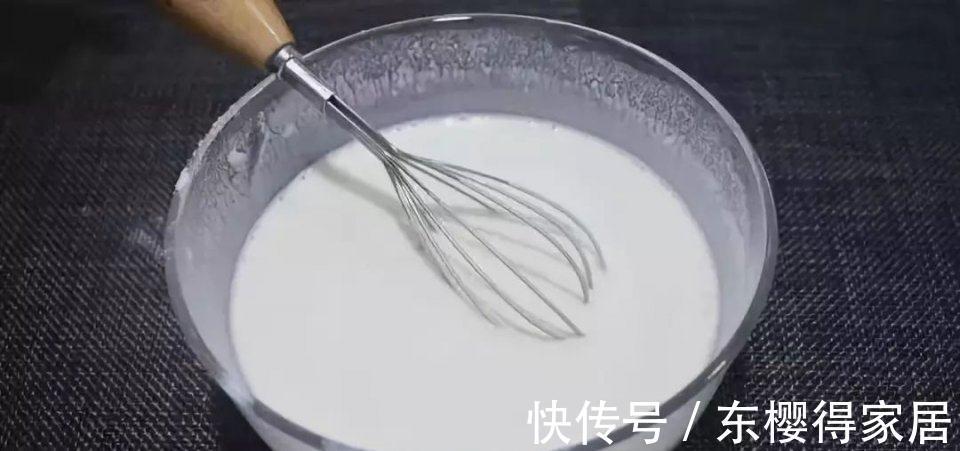 做法|韭菜盒子新做法，不揉面，不擀面，筷子搅一搅，做法超简单!