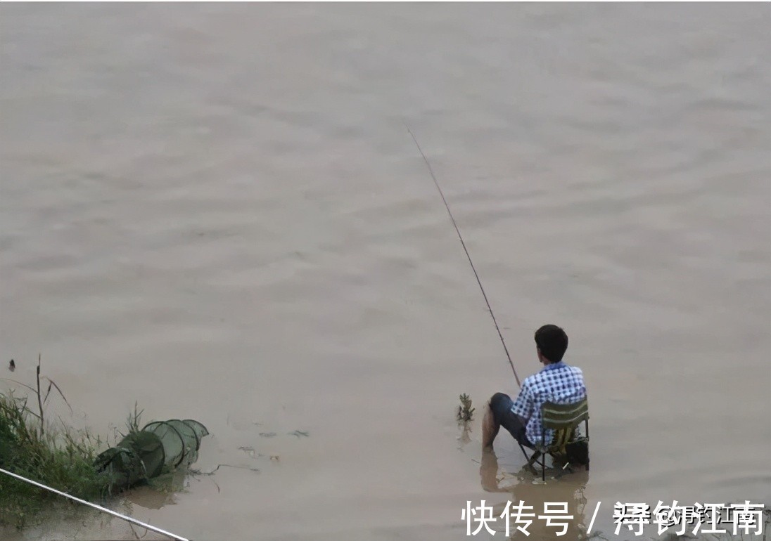 涨水|暴雨涨水好钓鱼?别轻易相信。老司机倾情透露这几点,别再错过了
